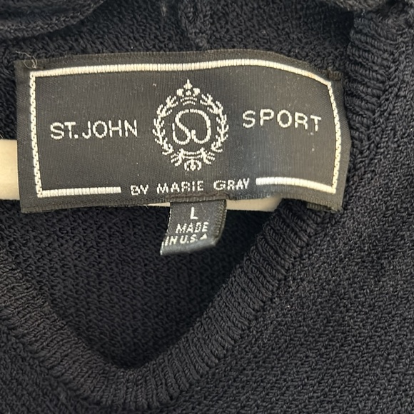 St. John Sport Navy sweater vest with hood | navy blue | SZ large - Picture 5 of 5